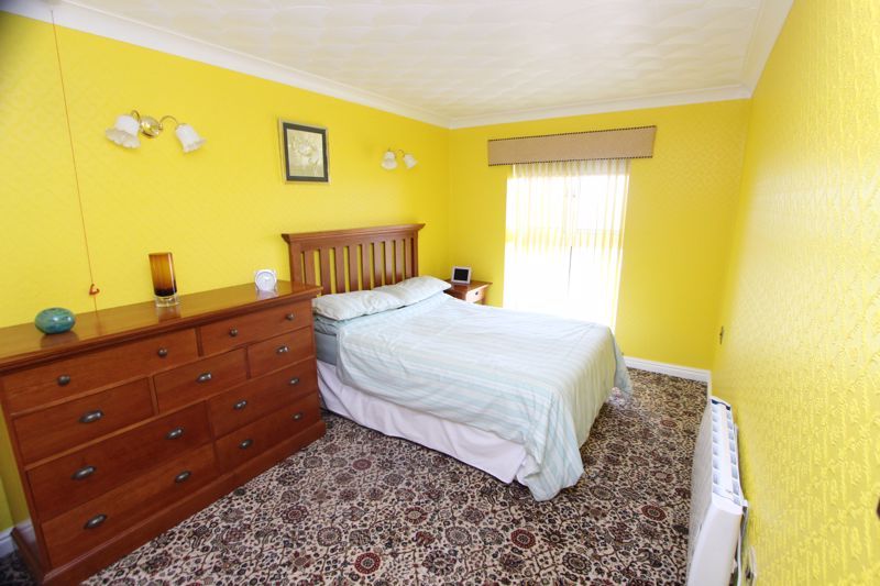 2 bed flat for sale in Marine Road, Colwyn Bay LL29, £119,950