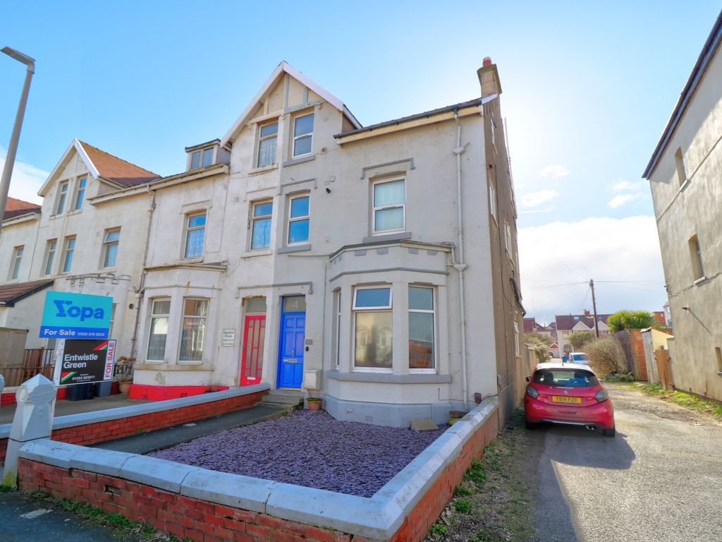 1 bed flat for sale in Haddon Road, Bispham, Blackpool FY2, £67,500
