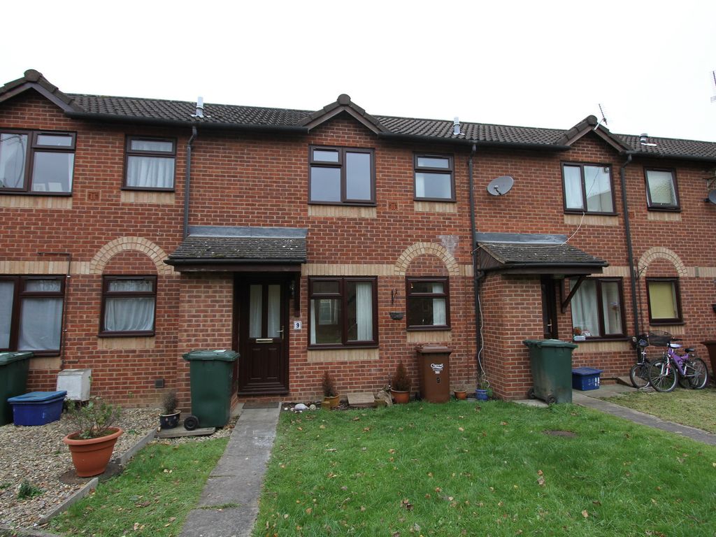 1 bed terraced house for sale in Ivatt Walk, Banbury OX16, £185,000
