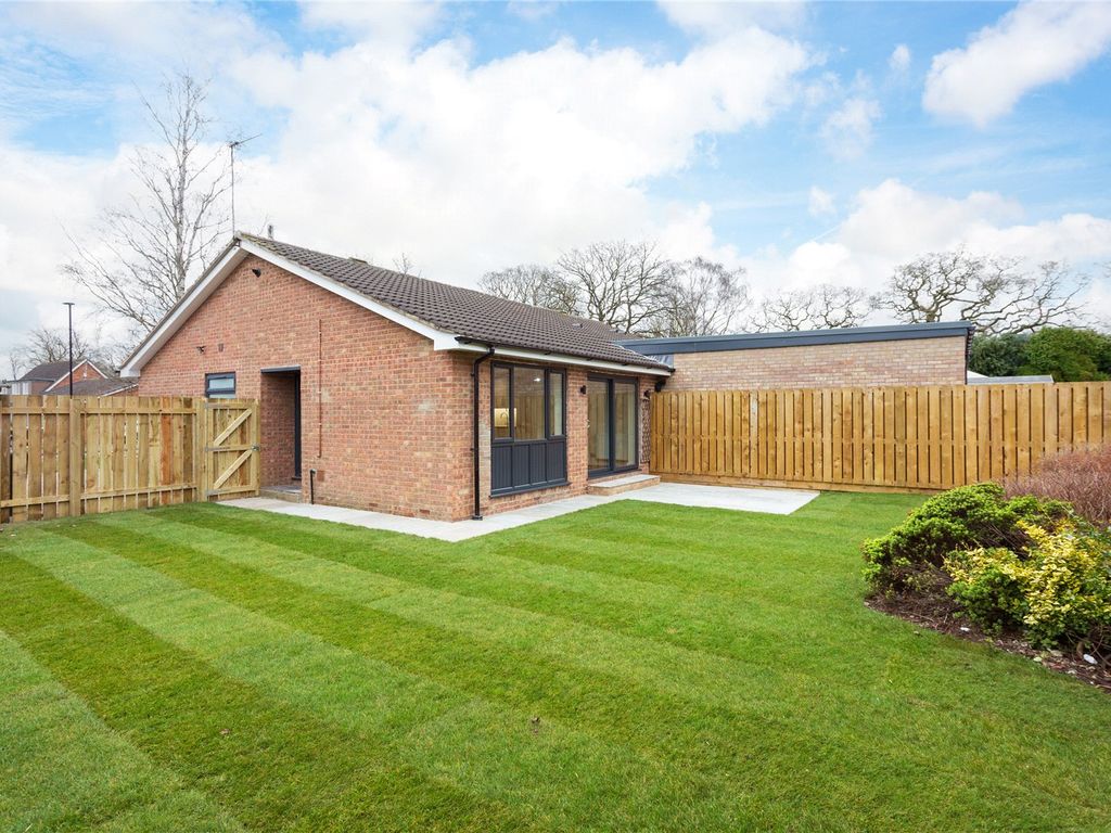 2 bed bungalow for sale in Pasture Close, Strensall, York, North Yorkshire YO32, £275,000