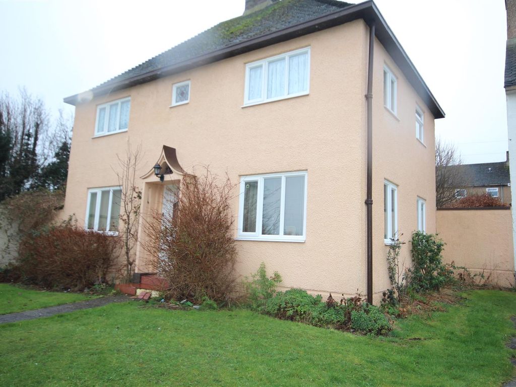 3 bed detached house for sale in Maes Glas, Rhos On Sea, Colwyn Bay LL28, £179,950