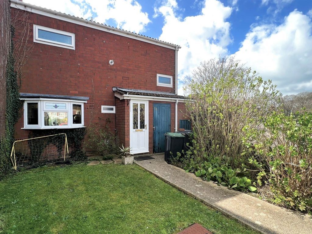 3 bed end terrace house for sale in Yewside, Gosport PO13, £220,000