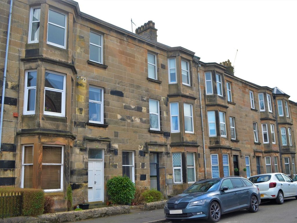 2 bed flat for sale in Latta Street, Dumbarton, West Dunbartonshire G82, £99,500