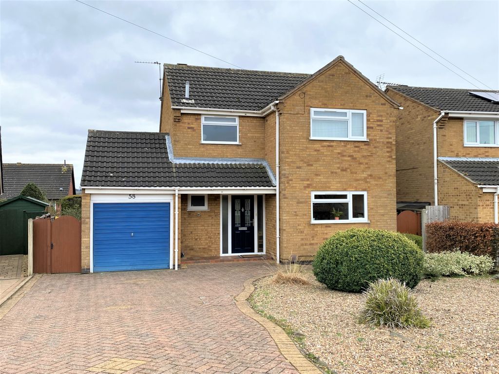 3 bed detached house for sale in Stephenson Avenue, Gonerby Hill Foot, Grantham NG31, £269,000