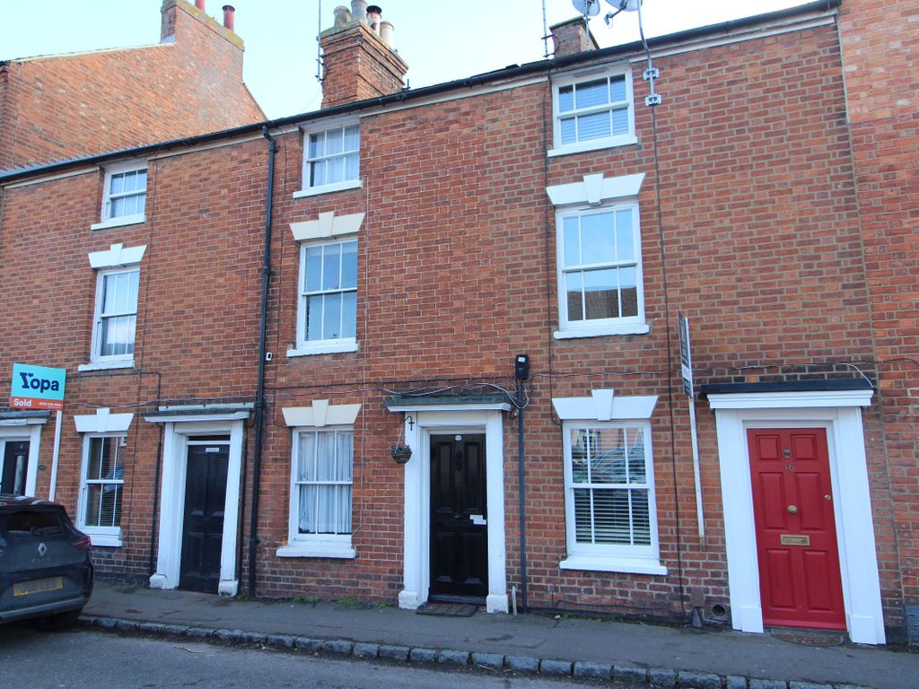 2 bed terraced house for sale in Caldecote Street, Newport Pagnell MK16, £250,000