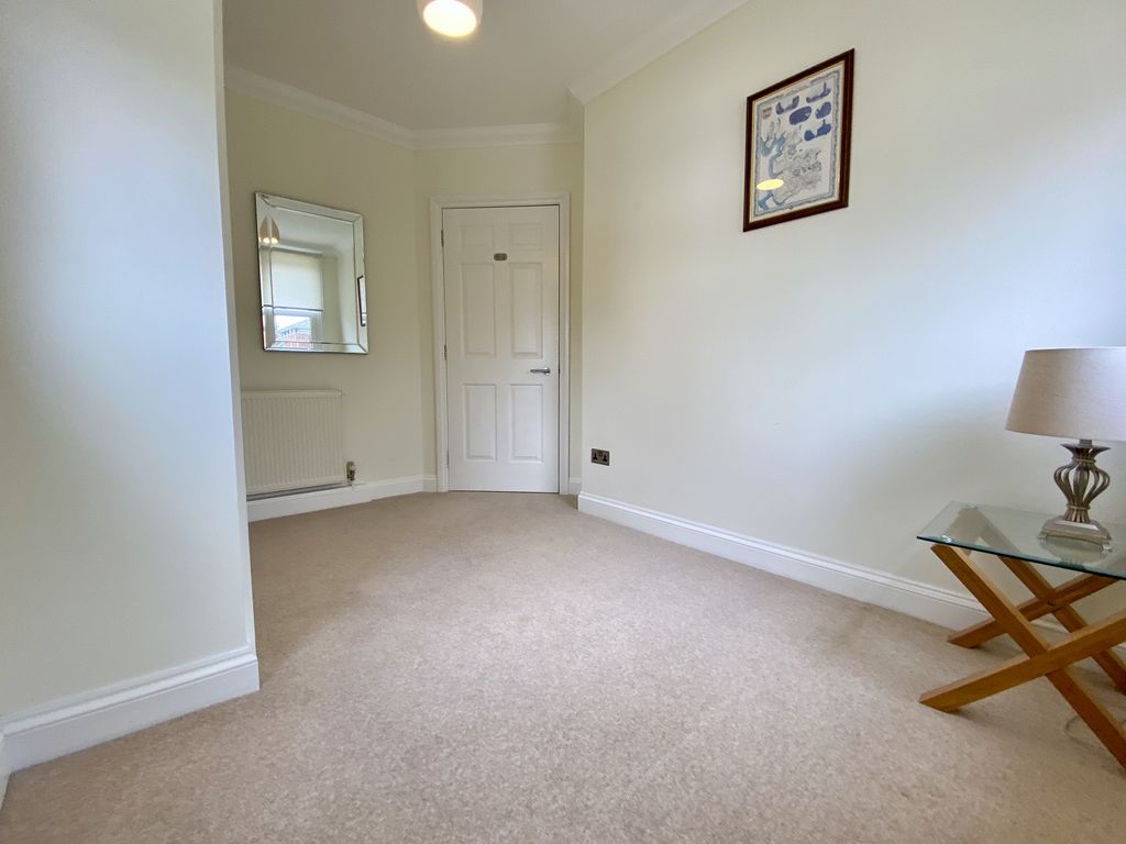2 bed flat for sale in Westcliffe Road, Southport, Merseyside. PR8, £210,000