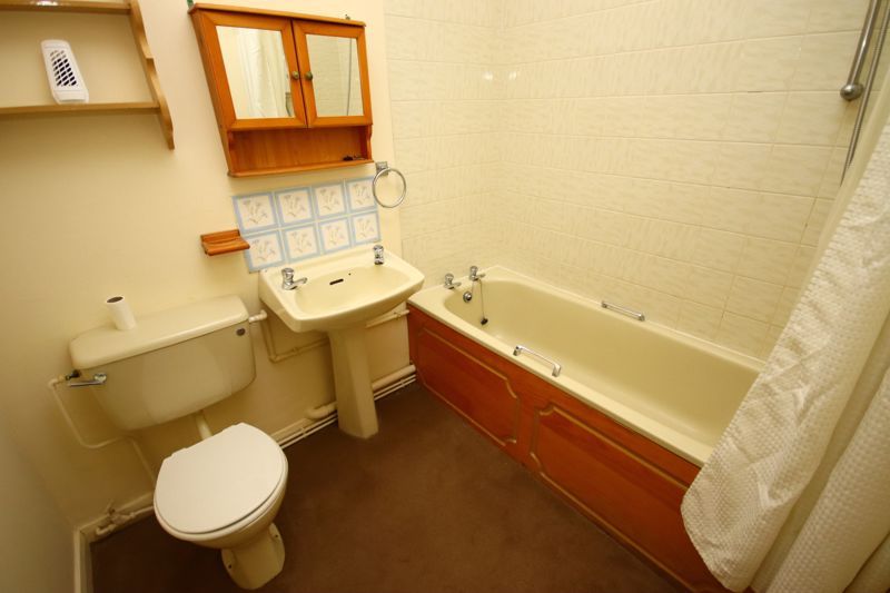 1 bed flat for sale in Victoria Centre, Mostyn Street, Llandudno LL30, £95,000