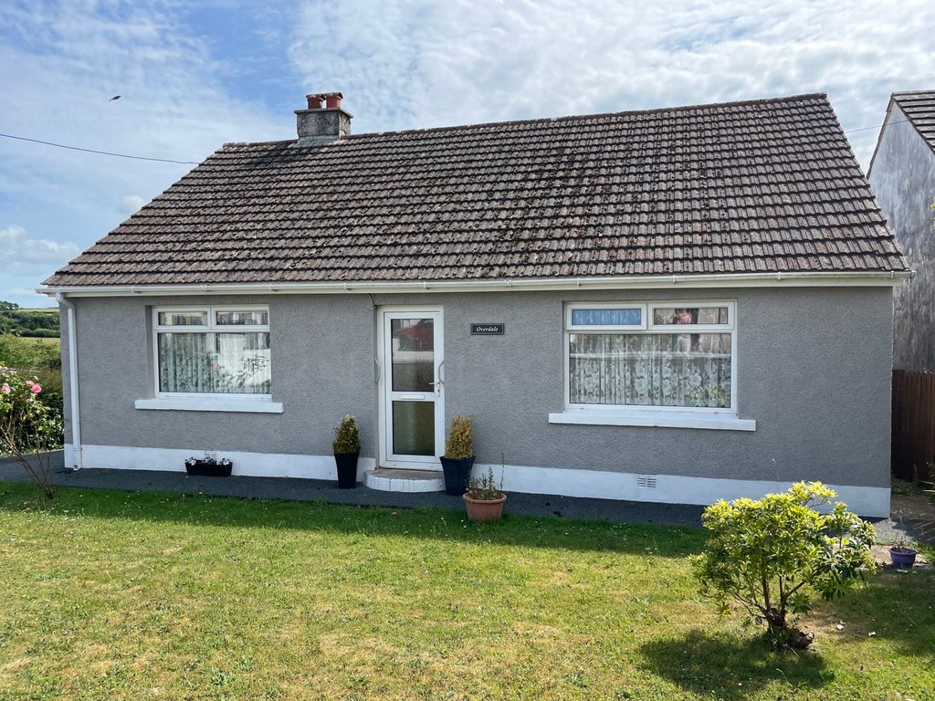 3 bed detached bungalow for sale in Hook, Haverfordwest, Pembrokeshire SA62, £275,000