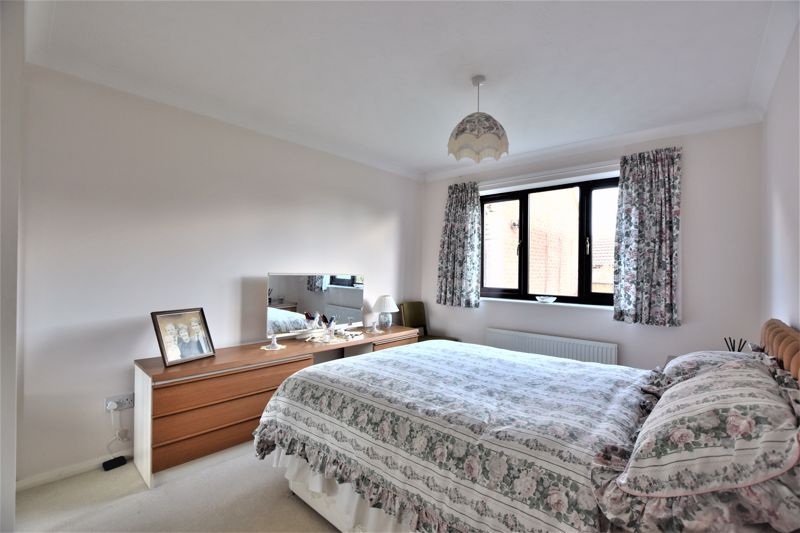 3 bed detached bungalow for sale in Heathfield Avenue, Branston, Lincoln LN4, £265,000