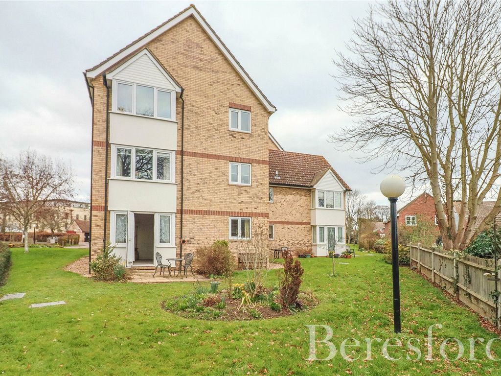 2 bed flat for sale in Foster Court, Witham CM8, £160,000
