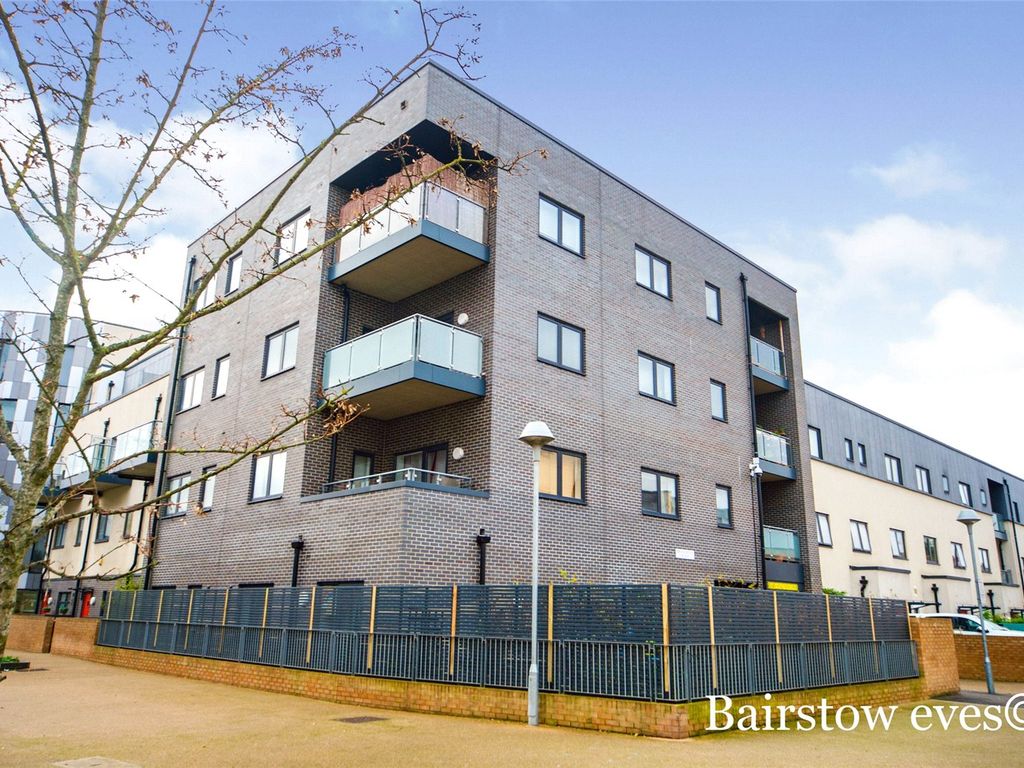 2 bed flat for sale in Broughton Place, London E17, £156,000
