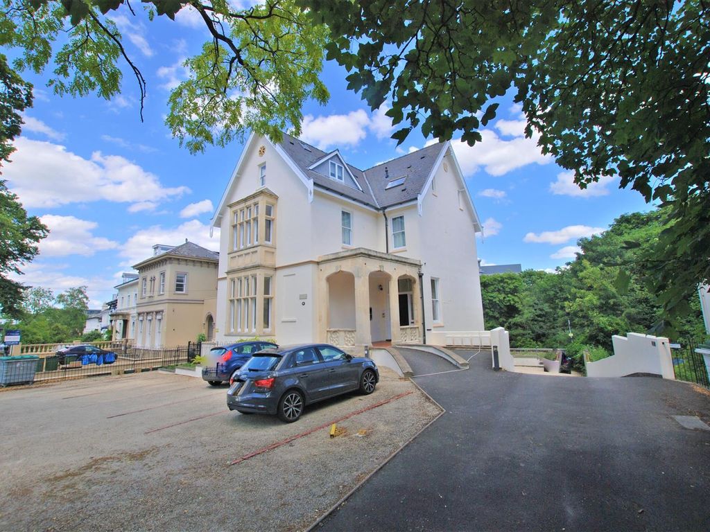 2 bed flat for sale in Ashmore Court, St. Georges Road, Cheltenham GL50, £250,000