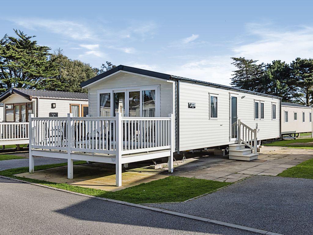 3 bed mobile/park home for sale in Par Beach, Par PL24, £45,000