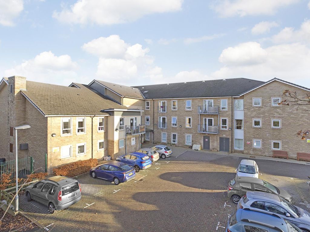 1 bed flat for sale in Valley Drive, Ilkley LS29, £225,000