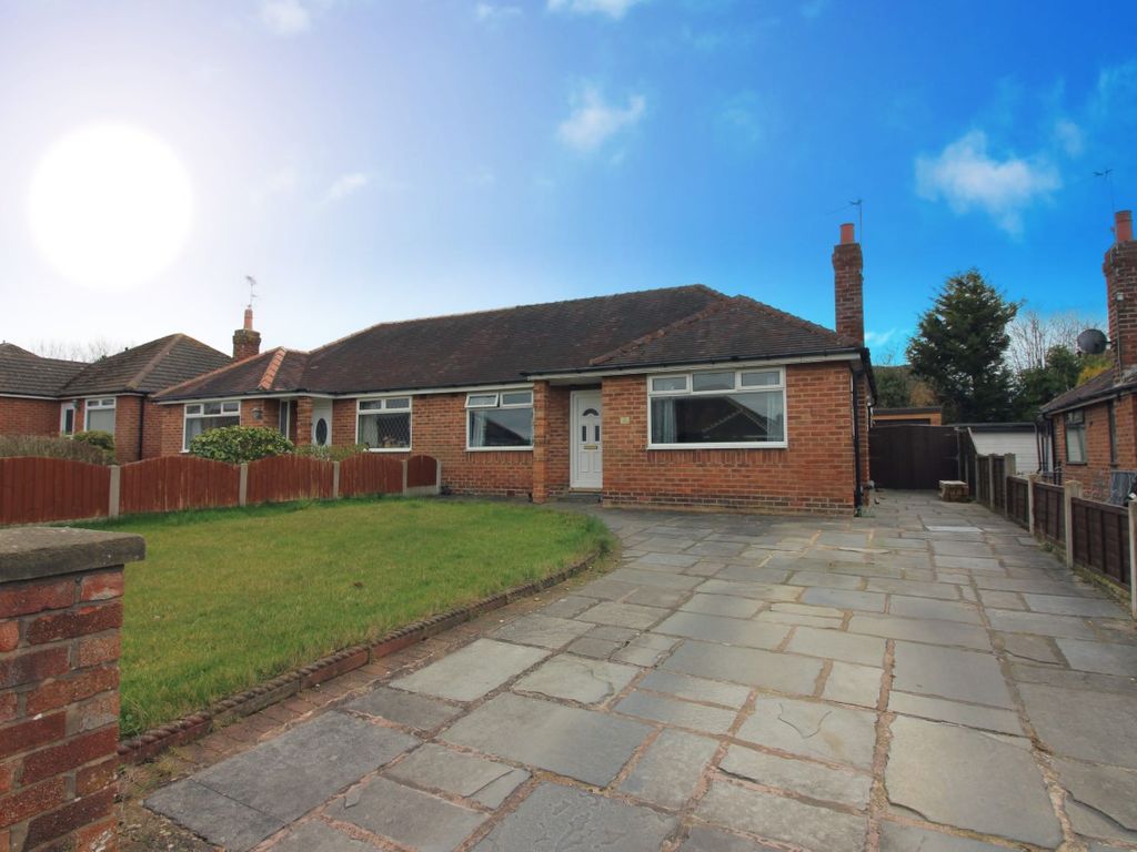 4 bed bungalow for sale in Willowdale, Thornton FY5, £289,950