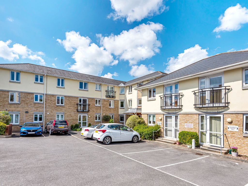 1 bed property for sale in Westfield Court, Winchester Road, Andover SP10, £129,950