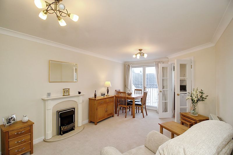1 bed flat for sale in Salter Court, Colchester CO3, £105,000