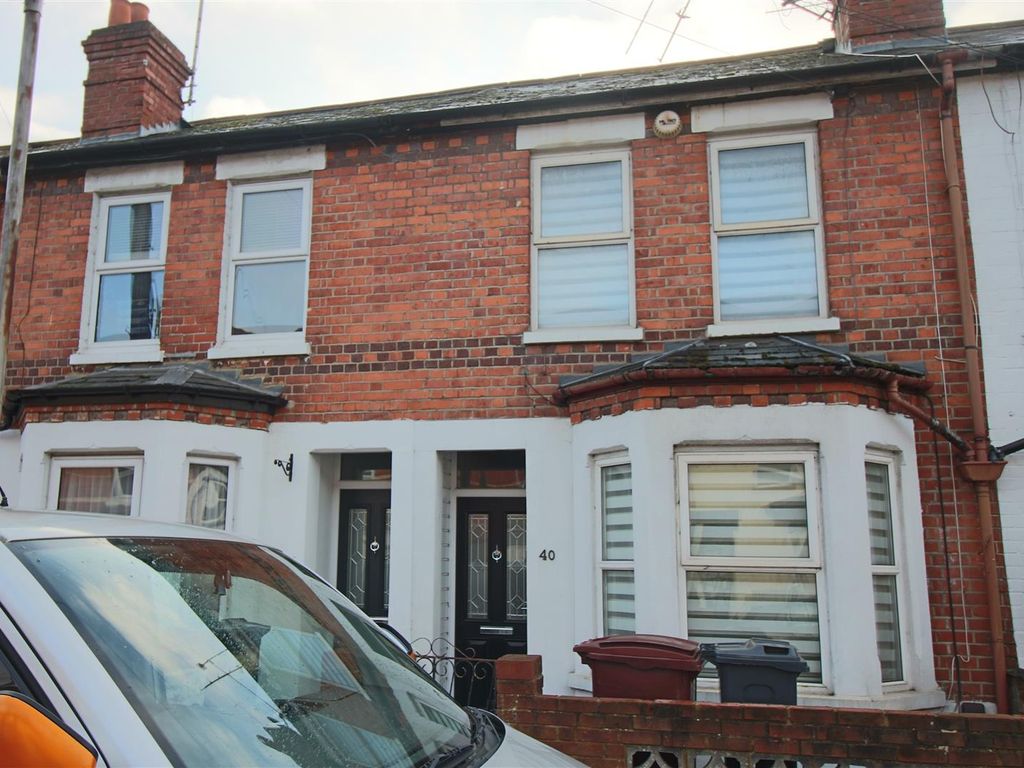 2 bed terraced house for sale in Norfolk Road, Reading RG30, £280,000