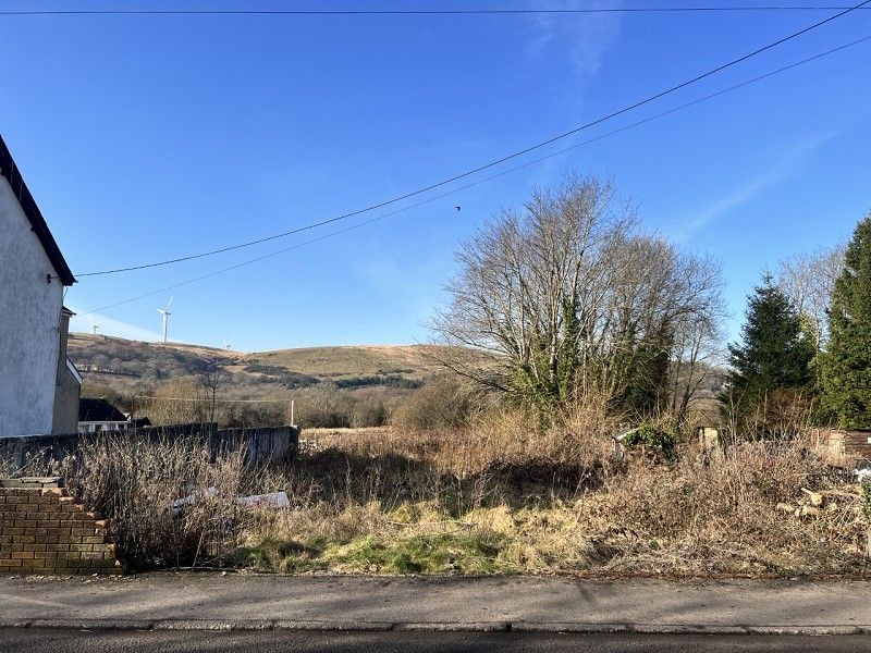 Land for sale in Heol Y Gors, Cwmgors, Ammanford, Carmarthenshire. SA18, £55,000