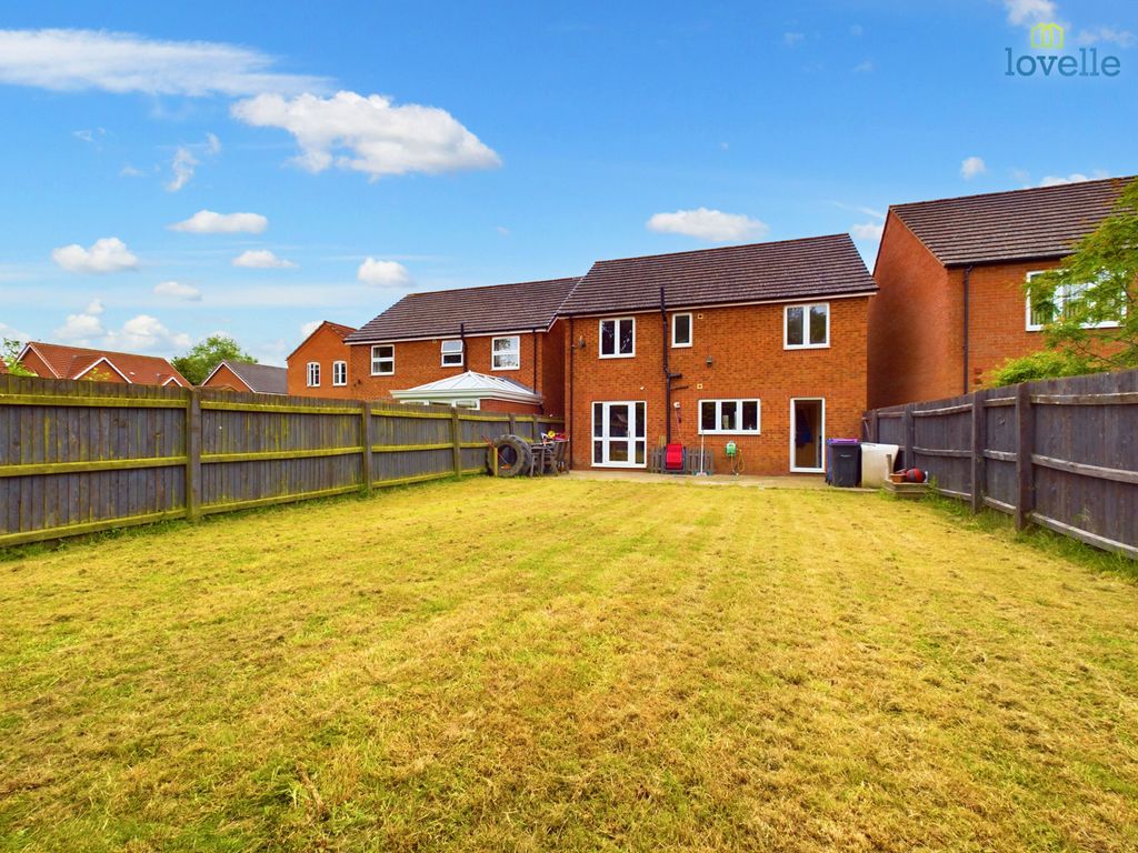 4 bed detached house for sale in Mallard Way, Market Rasen LN8, £275,000