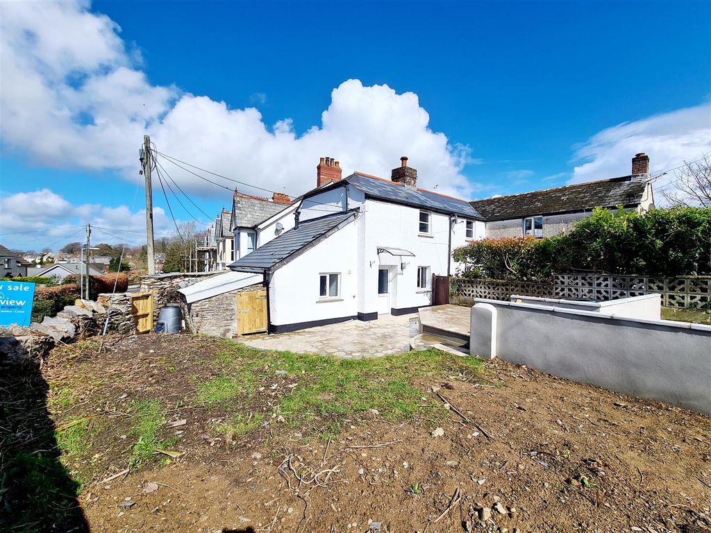 2 bed cottage for sale in St. Stephens, Launceston PL15, £189,950