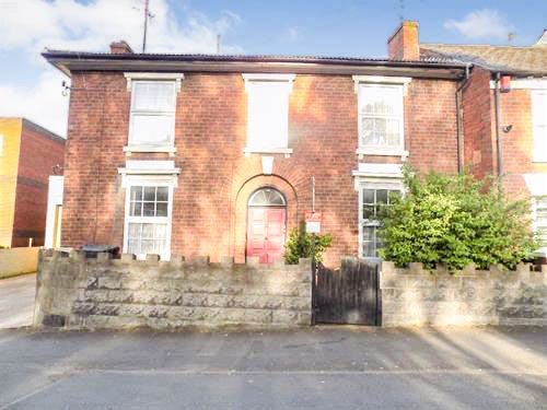 4 bed flat for sale in High Street, Wordsley, Stourbridge DY8, £200,000