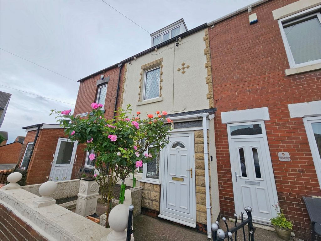 3 bed terraced house for sale in Alexandra Terrace, Barnsley S71, £95,000
