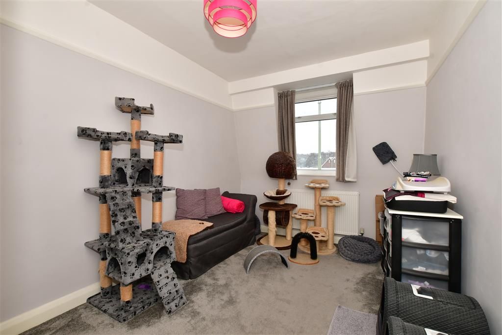 2 bed flat for sale in Brighton Road, Burgh Heath, Tadworth, Surrey KT20, £190,000