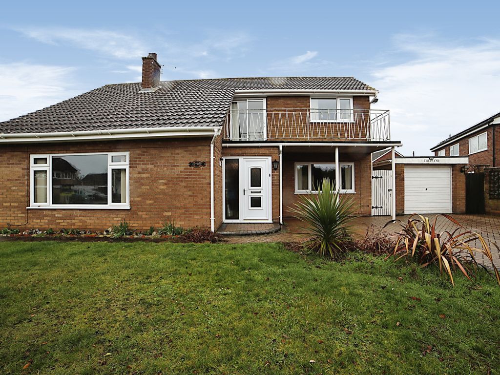 4 bed detached house for sale in Boileau Avenue, Tacolneston, Norwich, Norfolk NR16, £325,000
