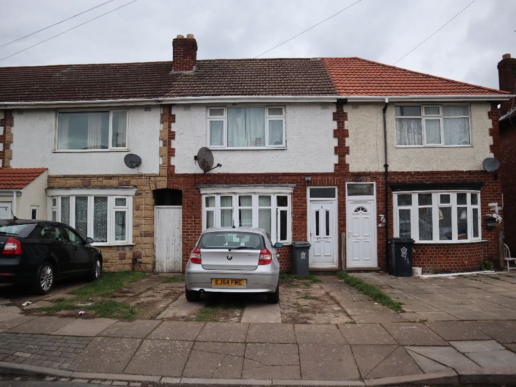 3 bed terraced house for sale in Clevedon Crescent, Leicester LE4, £249,000