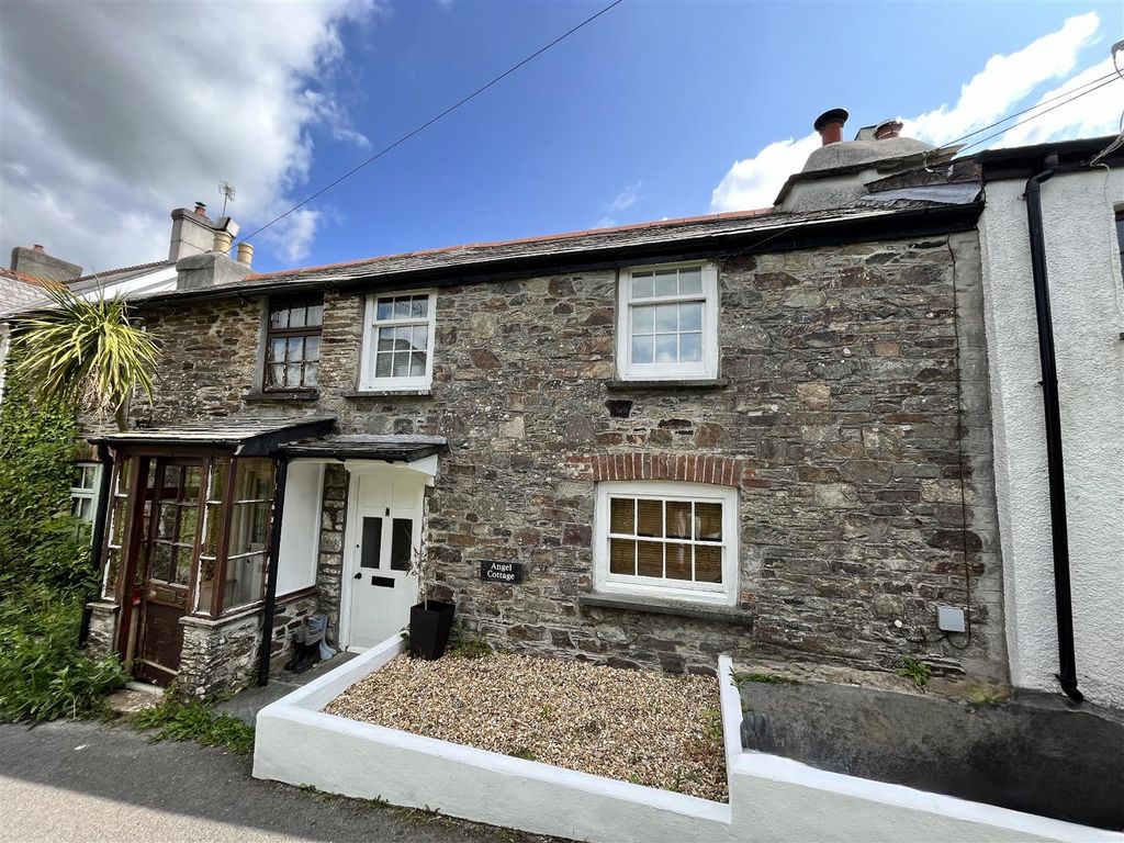 3 bed property for sale in Windmill Lane, Launceston PL15, £244,950