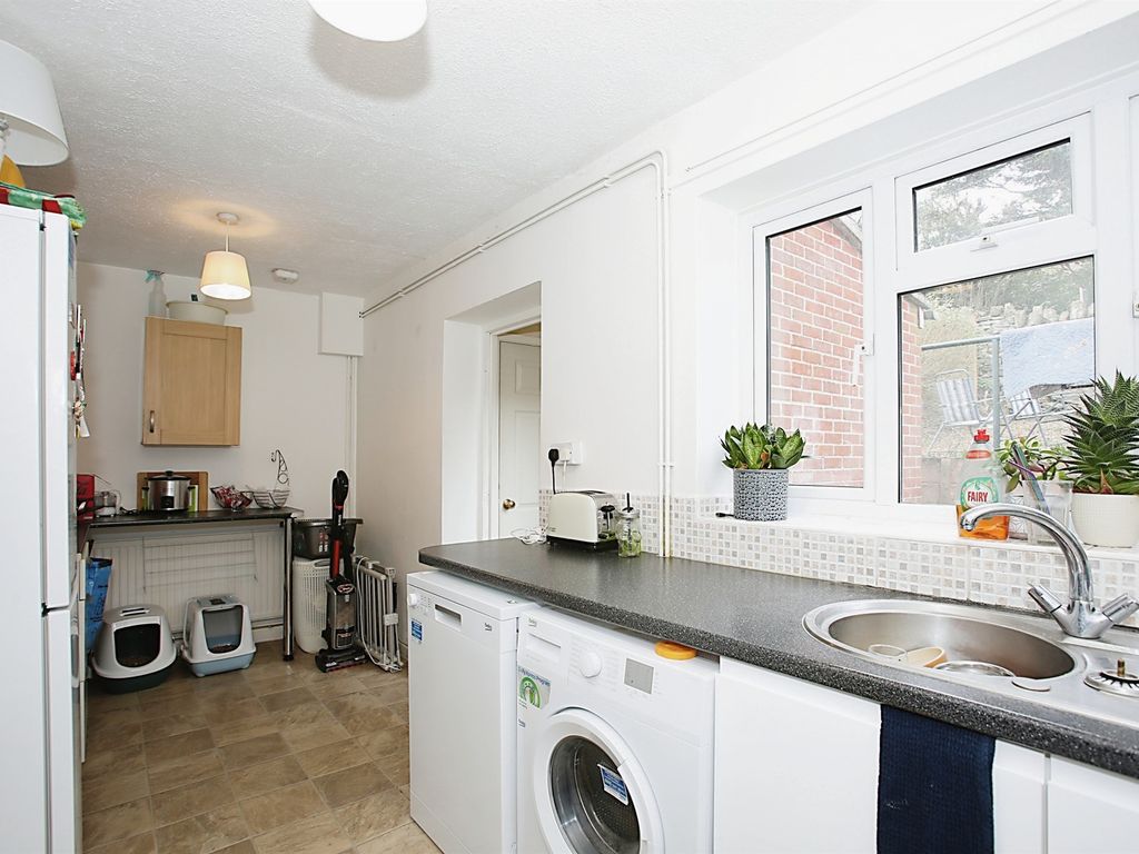 3 bed terraced house for sale in Park Street, Yeovil BA20, £160,000