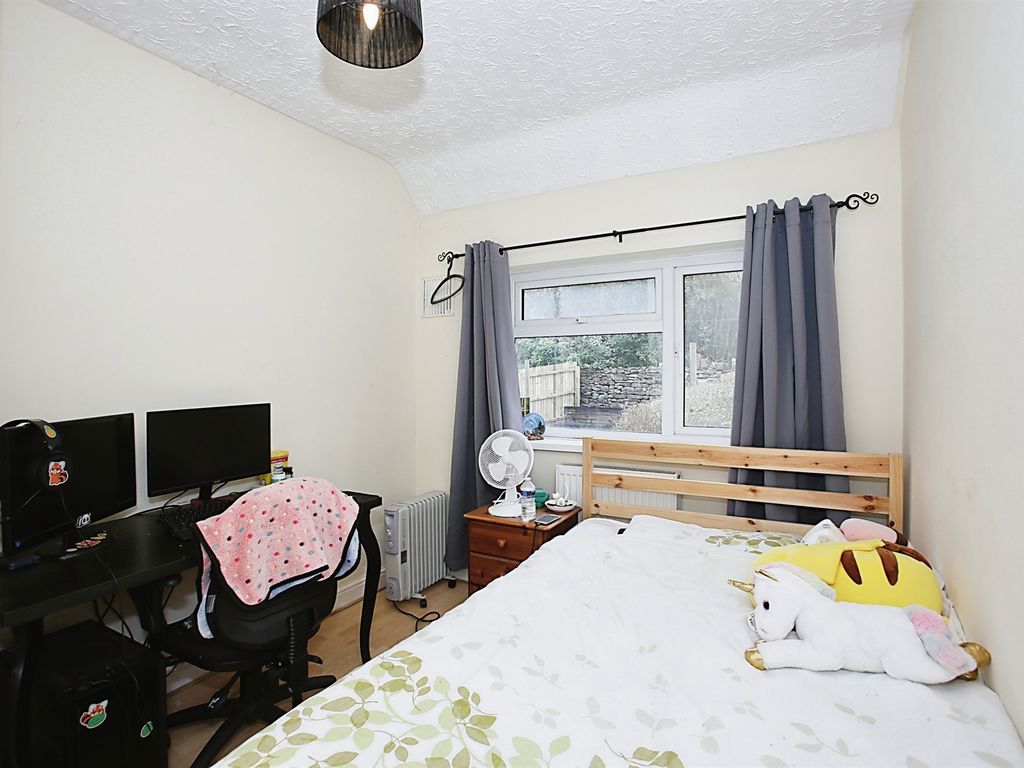 3 bed terraced house for sale in Park Street, Yeovil BA20, £160,000