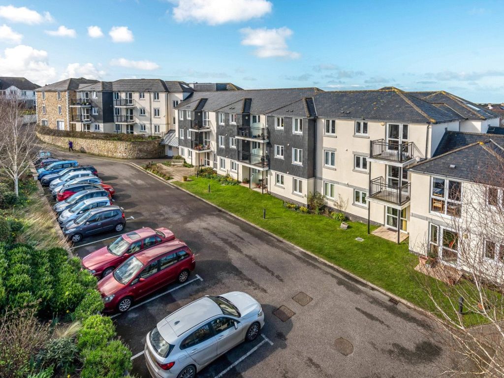 1 bed flat for sale in Carn Brea Court, Trevithick Road, Camborne TR14, £135,000