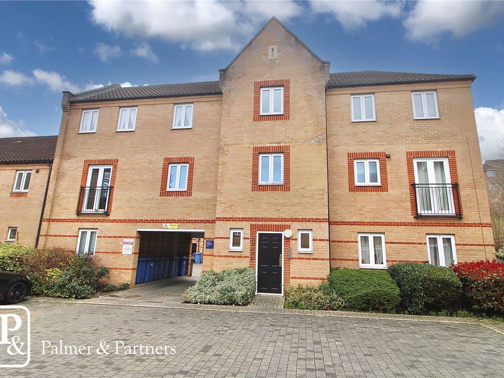 2 bed flat for sale in Sagehayes Close, Ipswich, Suffolk IP2, £140,000