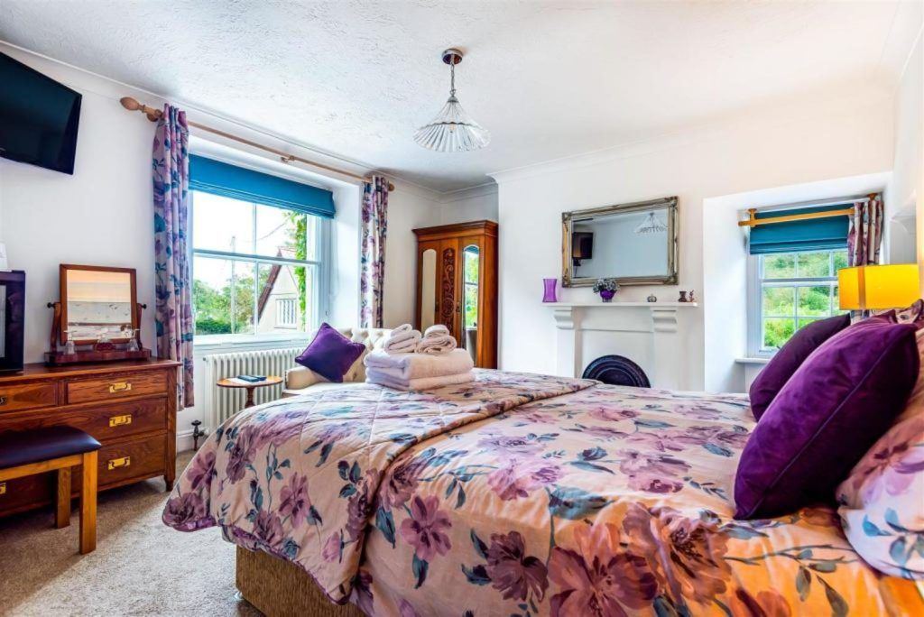 Hotel/guest house for sale in Little Petherick, Wadebridge PL27, £1,275,000