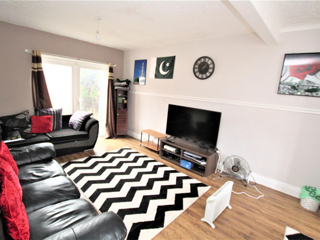 3 bed property for sale in Lancaster Road, Middlesbrough TS5, £110,000