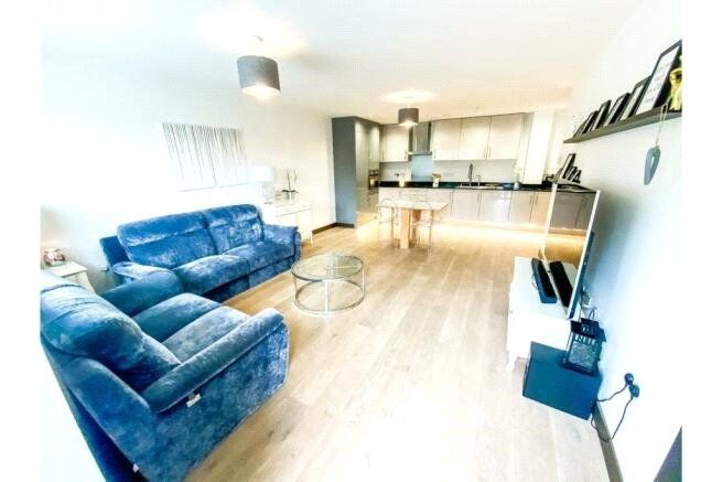 1 bed flat for sale in Summerhouse Hill, Buckingham, Buckinghamshire MK18, £195,000