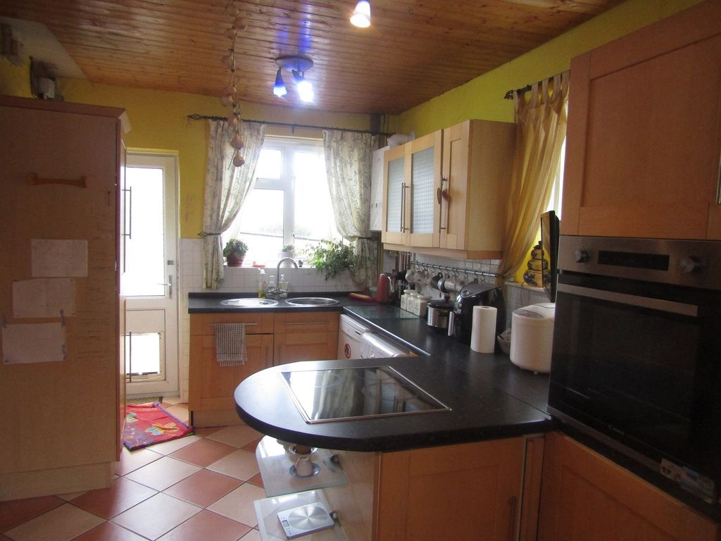 2 bed semi-detached house for sale in Tanydarren, Cilmaengwyn, Pontardawe, Swansea. SA8, £125,000