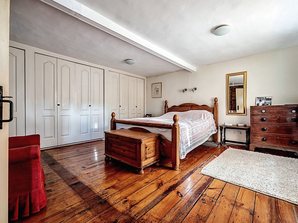 3 bed property for sale in The Square, Gargunnock, Stirling FK8, £330,000