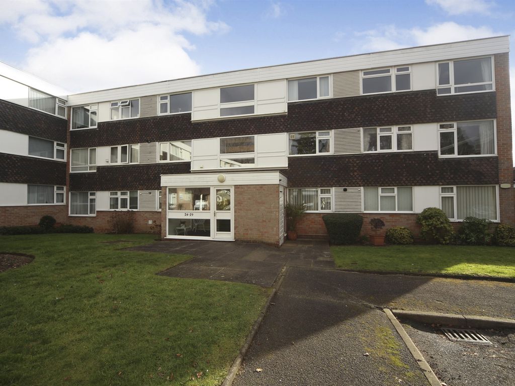 2 bed flat for sale in Keresley Close, Solihull B91, £160,000