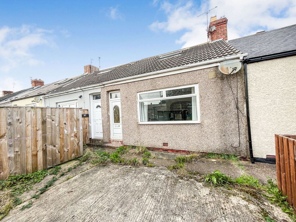 1 bed bungalow for sale in South View Terrace, Houghton Le Spring DH4, £40,000