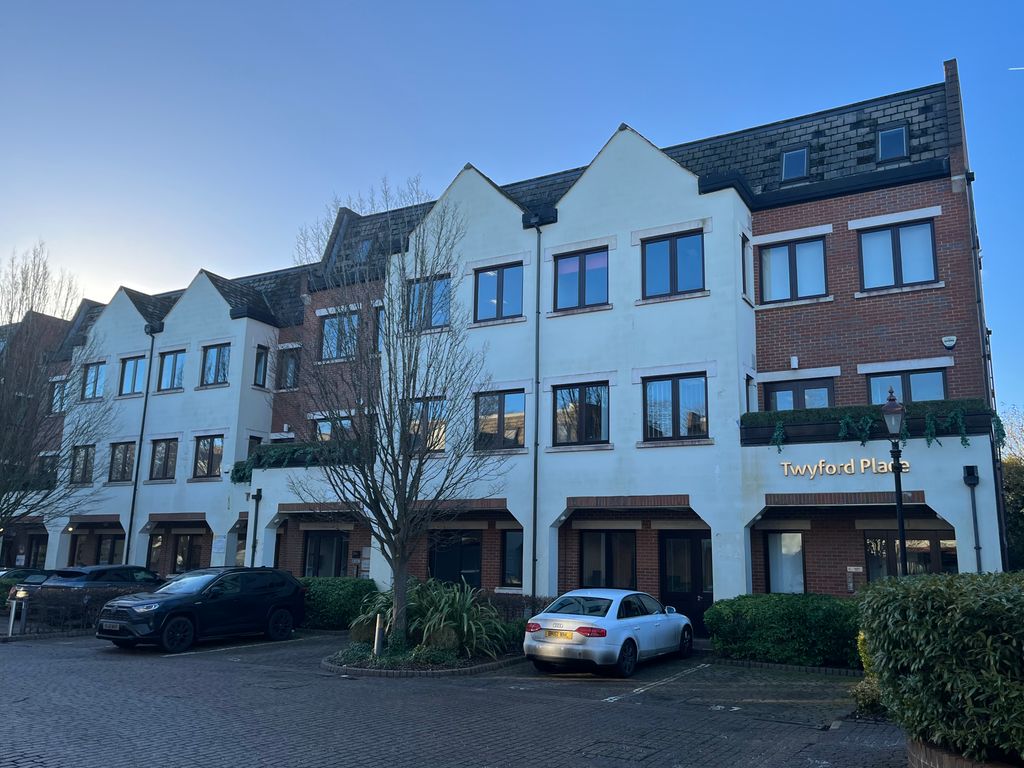 Office for sale in 2 Twyford Place, Lincolns Inn, High Wycombe HP12, £725,000