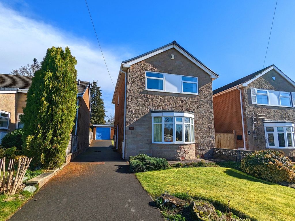 3 bed detached house for sale in Chancet Wood View, Sheffield S8, £300,000