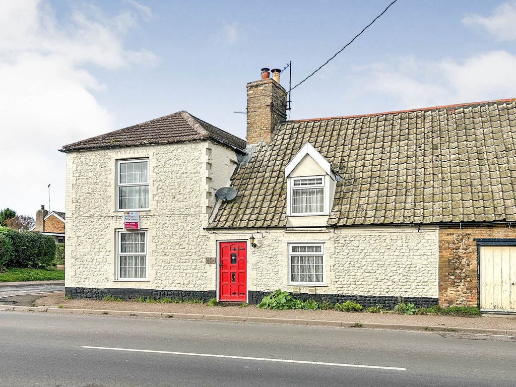 3 bed terraced house for sale in Main Road, Fincham, King's Lynn PE33, £150,000