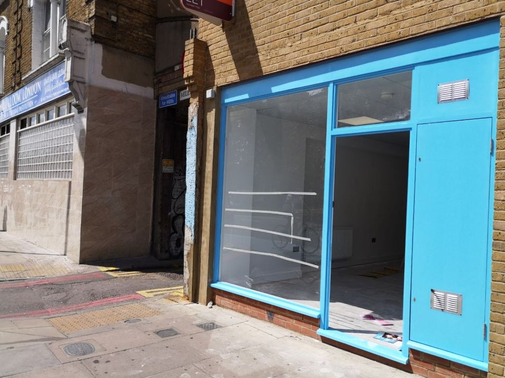 Retail premises for sale in Mile End Road, London E1, £500,000