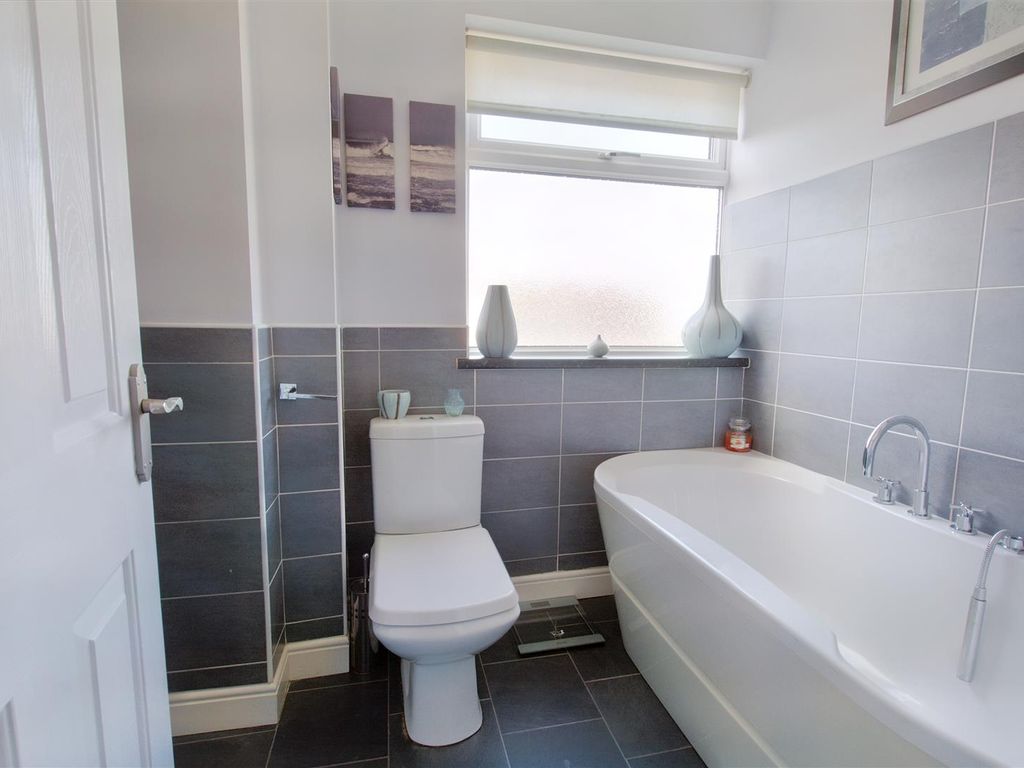 3 bed detached house for sale in Egerton Drive, Stapleford, Nottingham NG9, £259,950