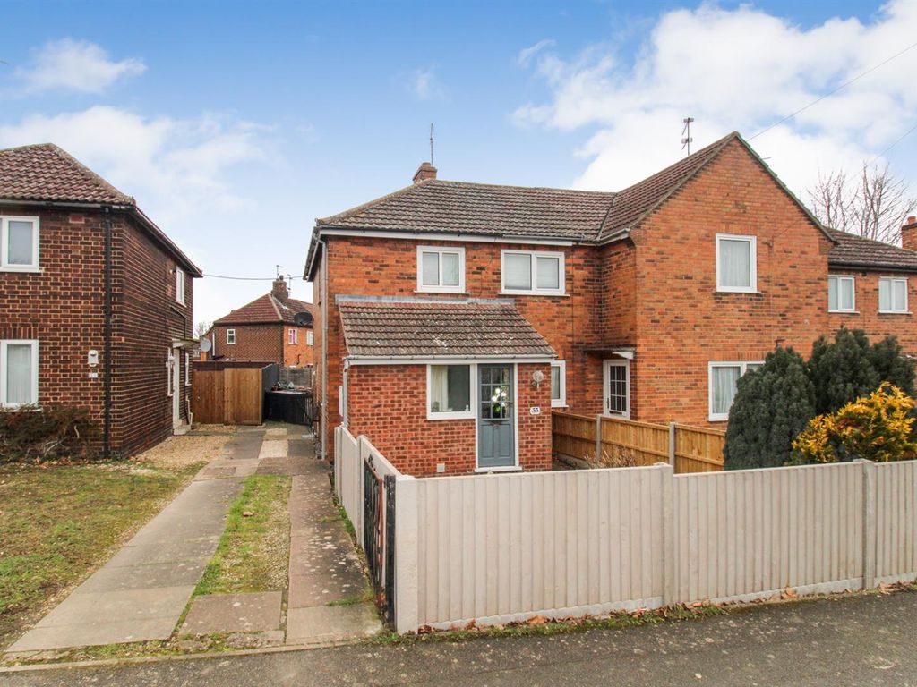 3 bed end terrace house for sale in Pen Green Lane, Corby NN17, £175,000