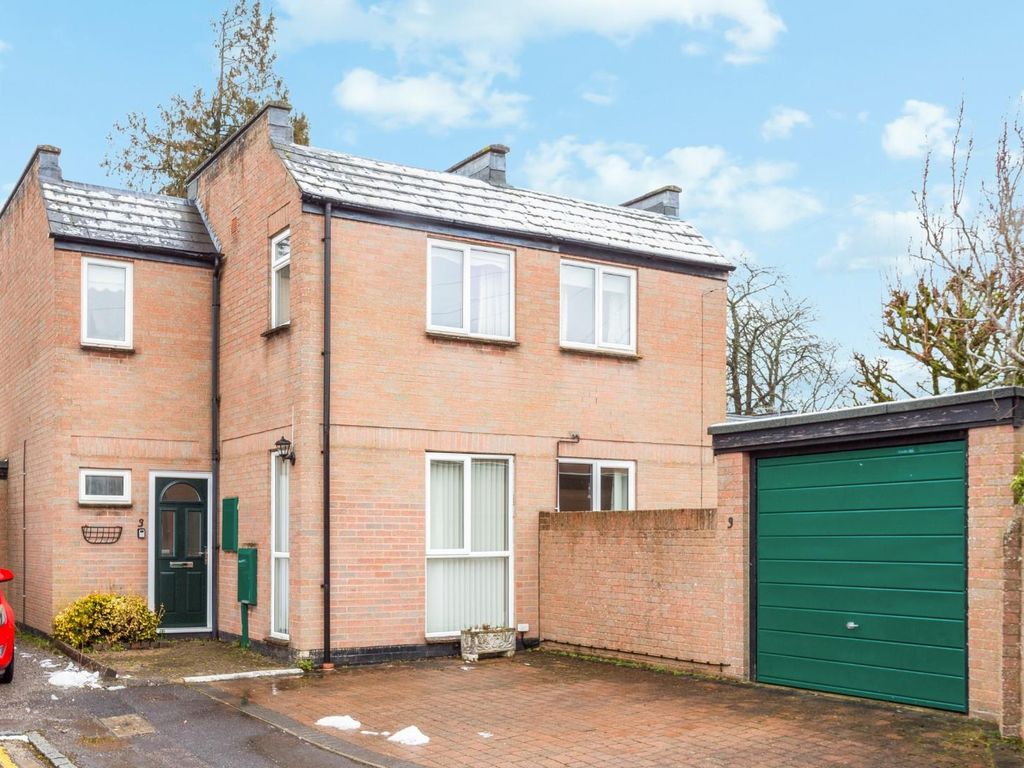 3 bed semi-detached house for sale in St. Margarets Close, Salisbury SP1, £325,000