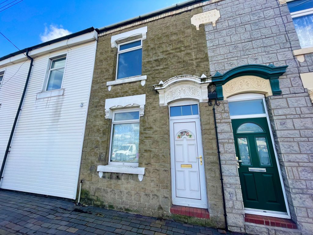 2 bed terraced house for sale in Leek New Road, Stoke-On-Trent ST2, £120,000